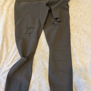 Alo Yoga Ripped Black Leggings